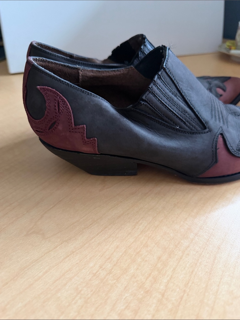 Vintage Guess By Georges Marciano Shoes - Picture 3 of 7